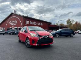 Toyota YARIS 2015 LE , ROUGE , 8 ROUES ET PNEUS, succession $ 16941